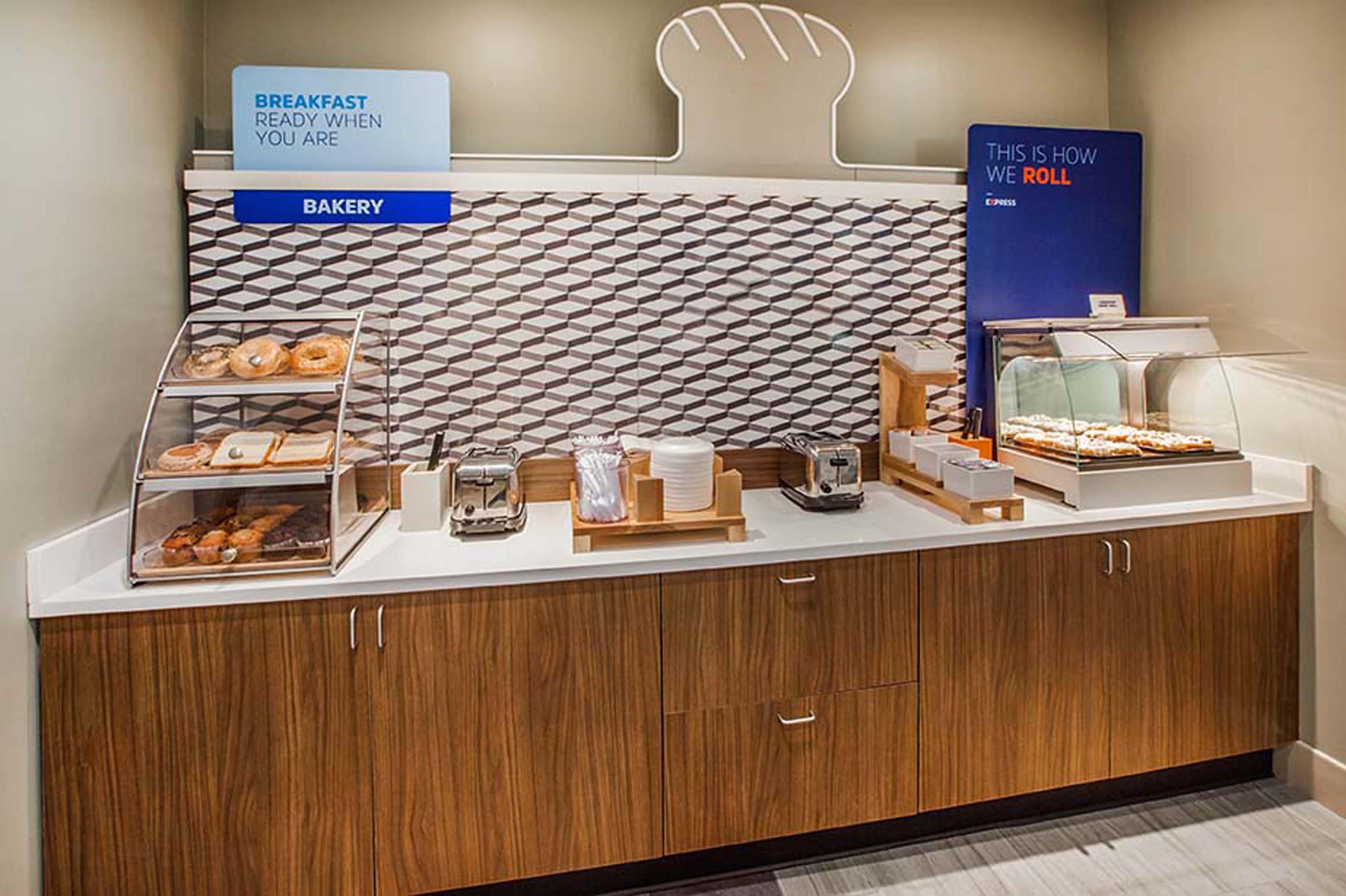 Holiday Inn Express & Suites Lebanon-Nashville Area By Ihg Exteriör bild