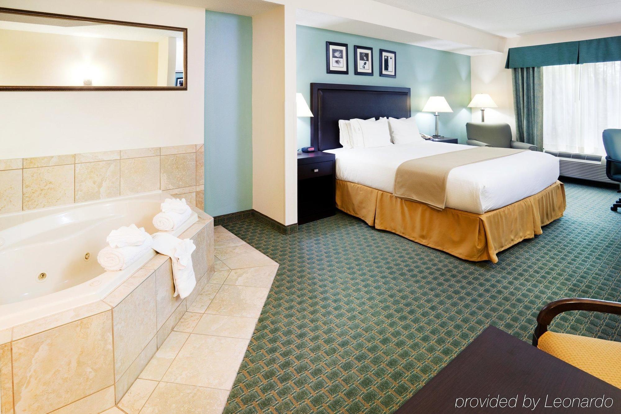 Holiday Inn Express & Suites Lebanon-Nashville Area By Ihg Rum bild